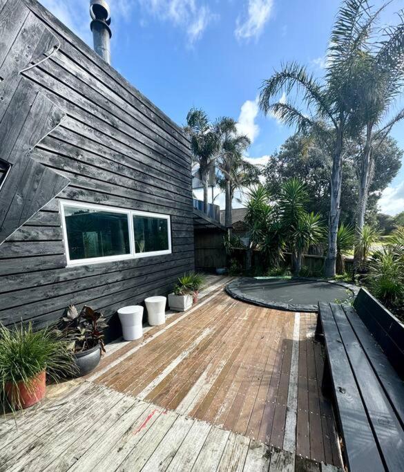 Electric Waihi Beach House - Family & Dog Friendly, Close To Beach, Pool Table, Outdoor Fire Room, Skate Ramp Bowentown Exterior foto